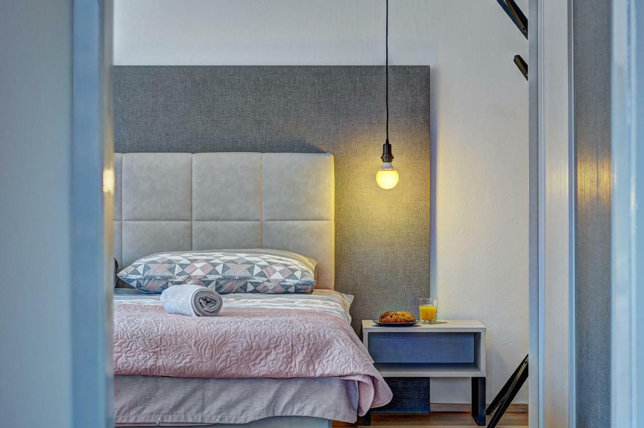Lola App In City Center, 4+1 Pax Пула Экстерьер фото